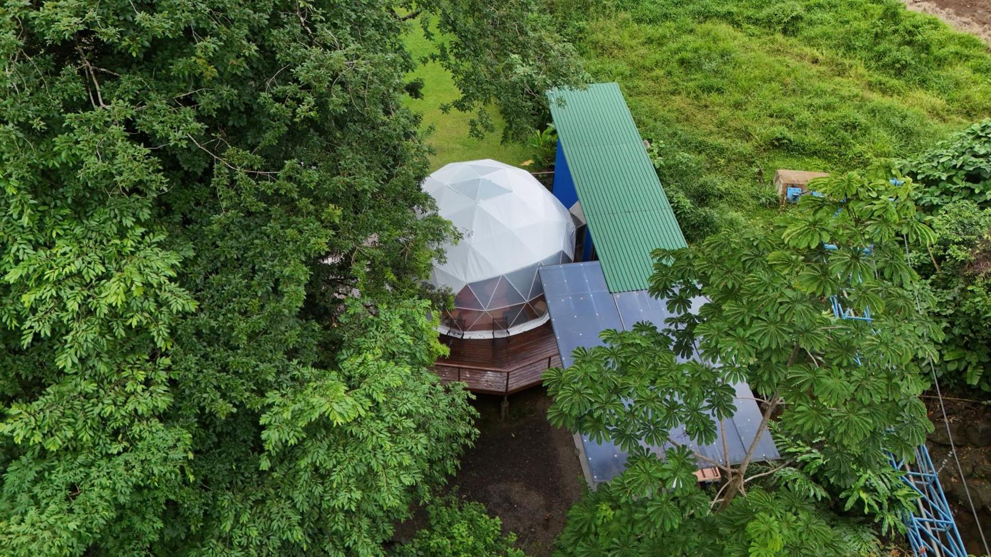 Bitzu Dome-bijagua Riverside Glamping *